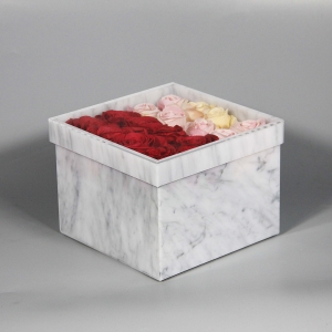 caja de rosas acrílicas de mármol