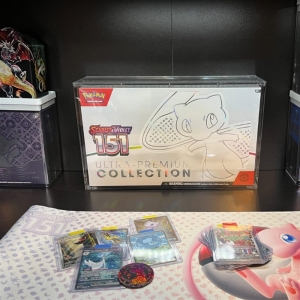 Estuche de acrílico para exhibición de Pokémon 151 UPC